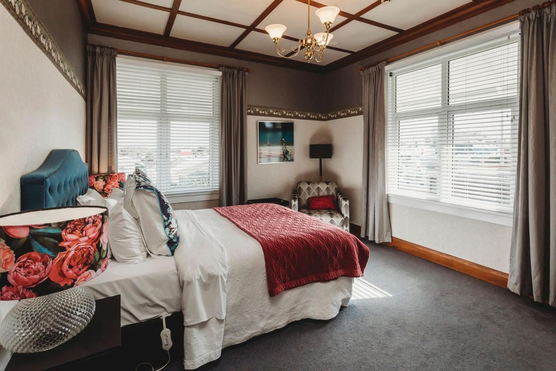Timata Ora - Sleeps 14 Villa New Plymouth Bagian luar foto